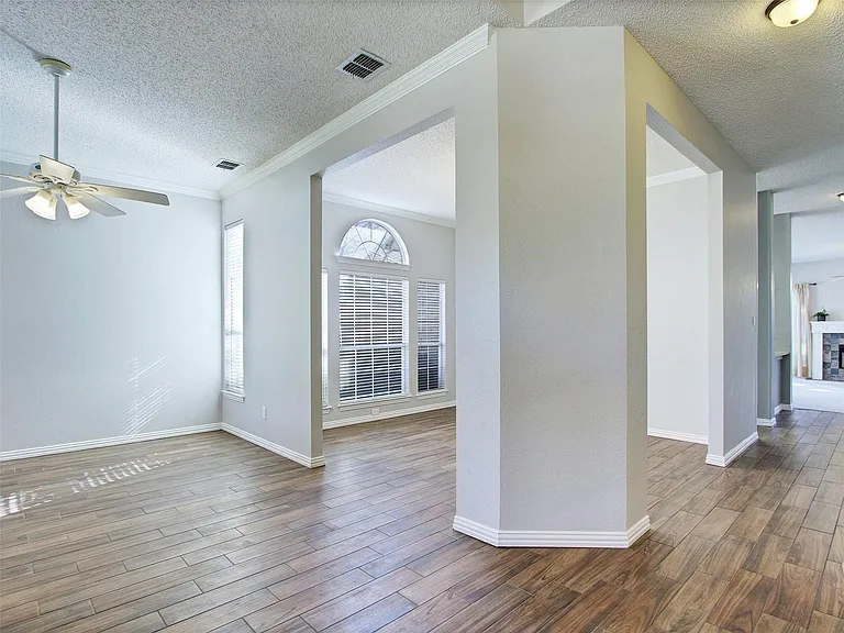 11117 Knoxville Ln — Photo 6
