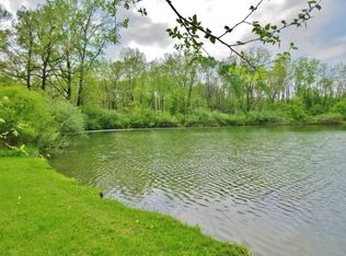 71 Timber Dr, Valparaiso, IN 46385