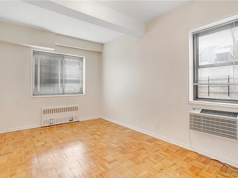 411 Bronx River Rd #9A — Photo 8