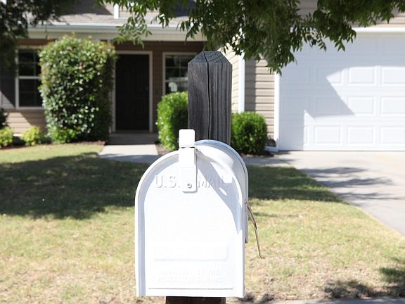 3rd image of 1105 SW 155th St