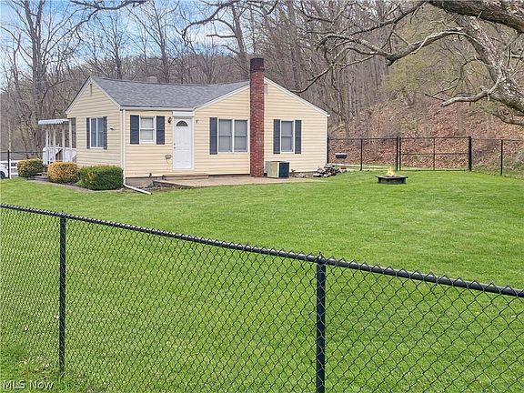 2nd image of 2341 Hardins Run Rd
