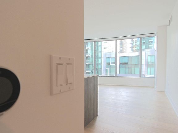 4th image of 338 Main St Unit 8A