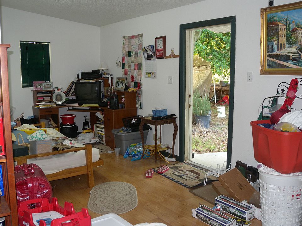 2nd image of 3050 Saint Cloud Ave