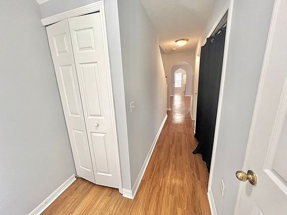 3rd image of 4679 Ashburn Square Dr
