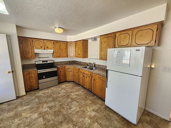 2nd image of 364 E Washington Ave #0