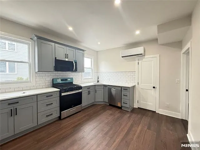 144 S Main St #1 — Photo 6