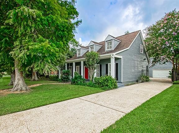 2nd image of 4621 Lennox Blvd