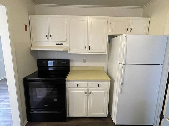 5th image of 311 Brookdale Dr