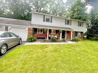 37 Mountain Rise, Fairport, NY 14450