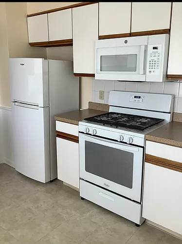 2252 William St #3 Photo 1
