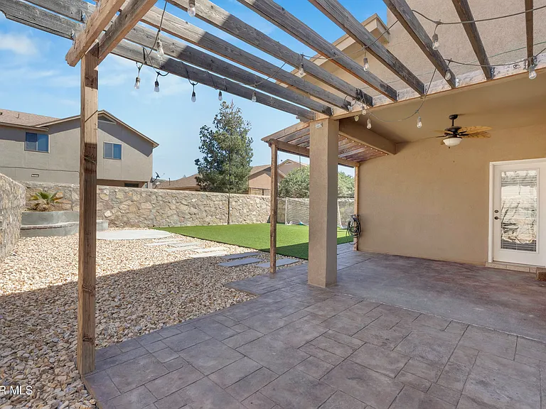 11512 Robert Lennox Dr — Photo 52