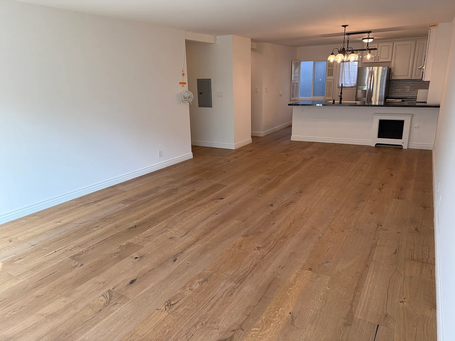 2 bed, 1115 sqft, $7,500 — Photo 4