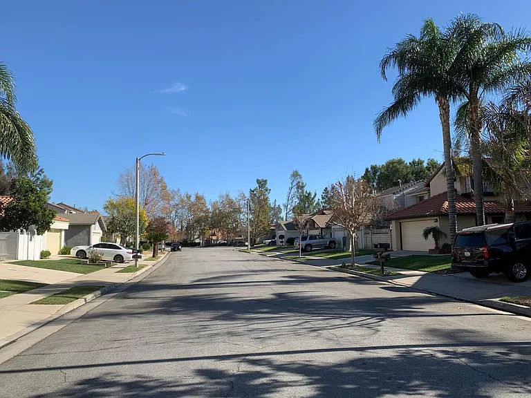 11737 Mount Lassen Ct — Photo 33
