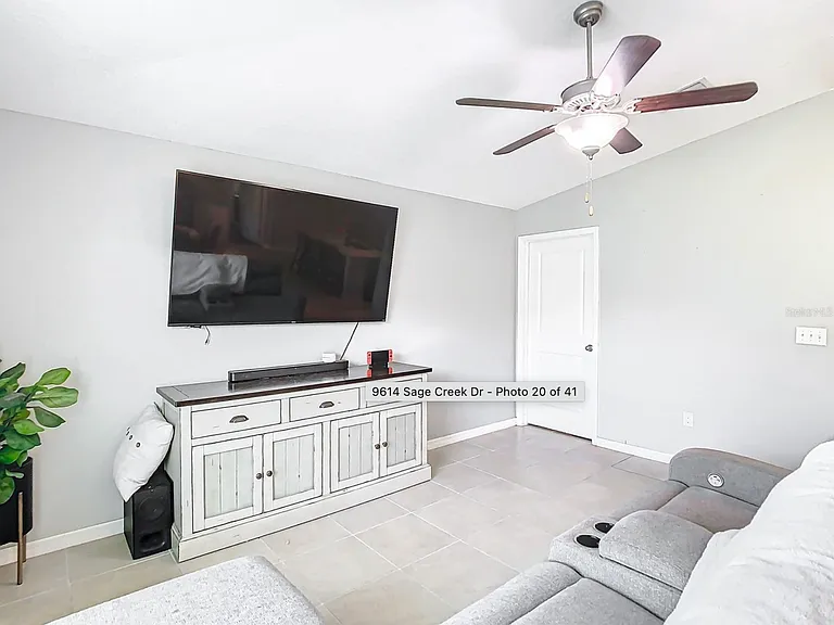 9614 Sage Creek Dr — Photo 12
