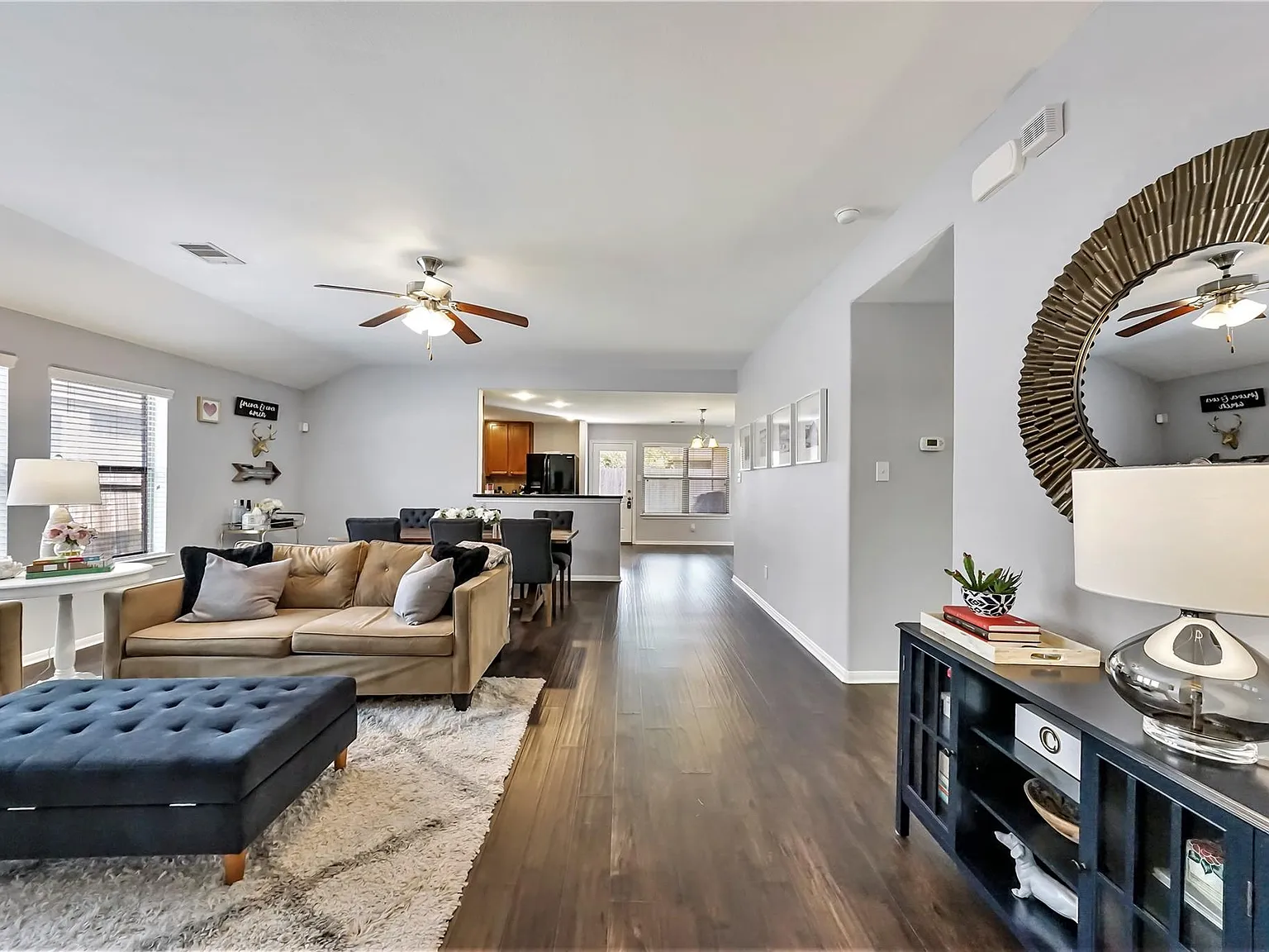 3 bed, 2.0 bath, 1770 sqft, $2,100 — Photo 4