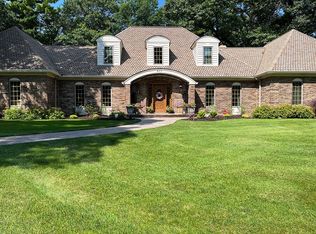 631 Dost Ct, Green Bay, WI 54311