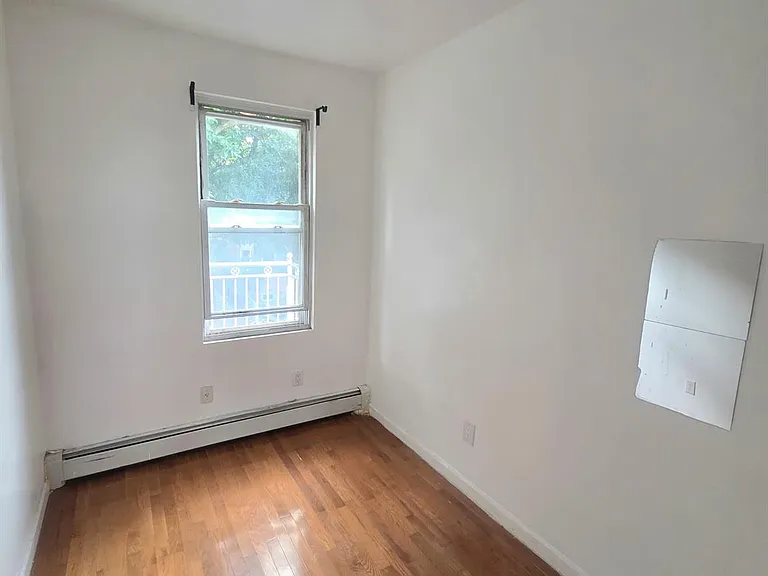 3223 96th St #2F — Photo 7