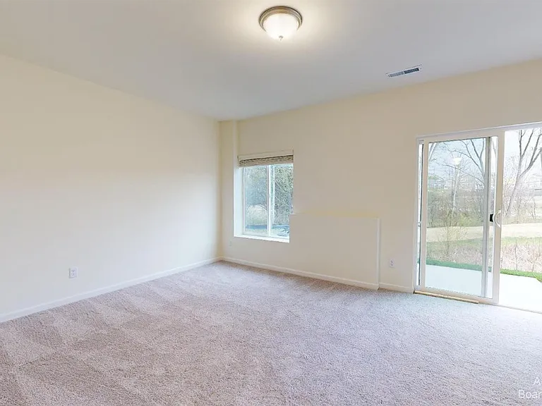 2725 Bristol Ridge Dr — Photo 25