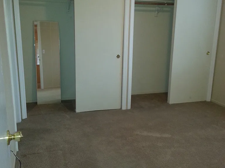 8 Cameron Dr — Photo 3