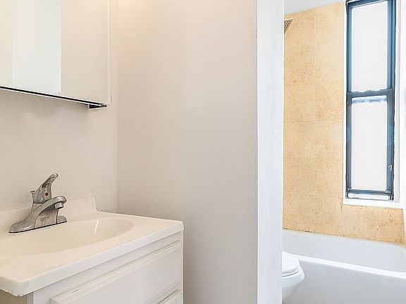 5th image of 86 E 4th St #5/1