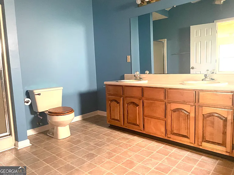 102 Ridgestone Ct — Photo 10