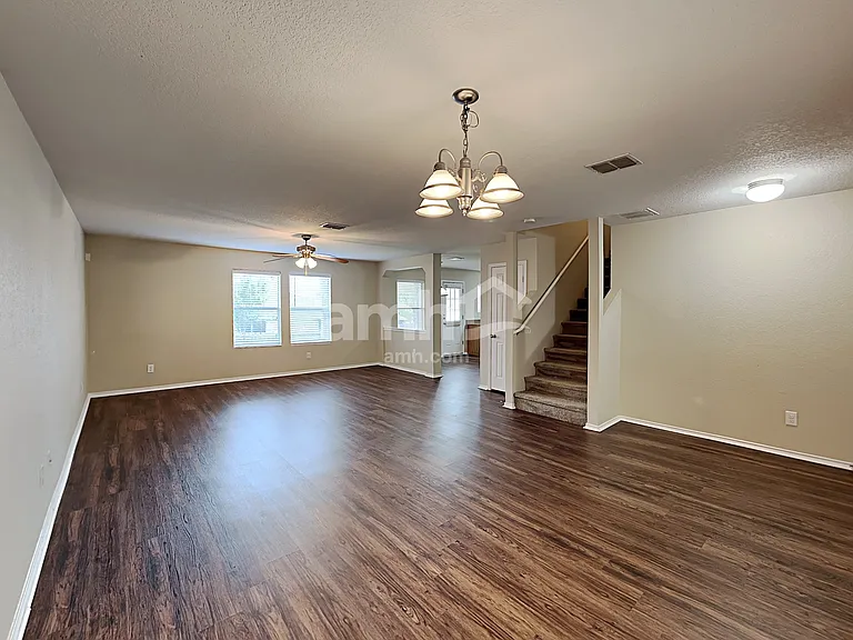 232 Willow Crst — Photo 5