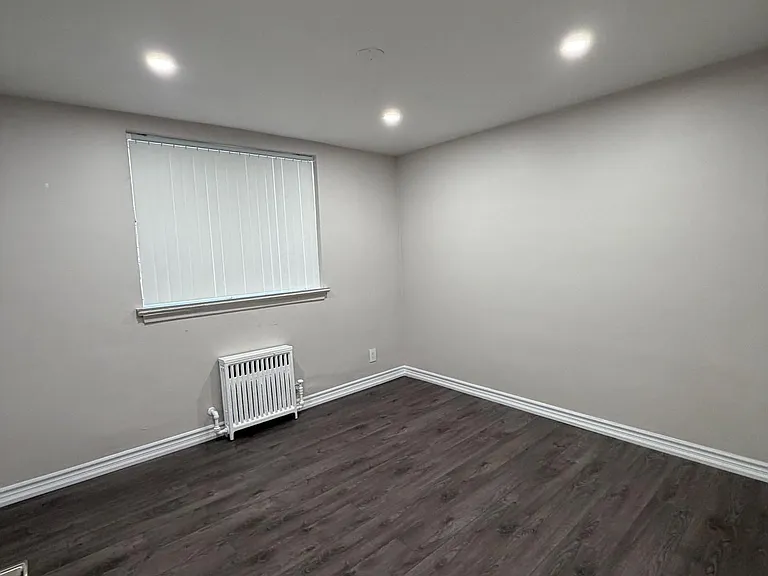 180 Vaughan Rd #101 — Photo 3