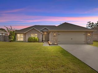 550 Timber Ridge St, Centerton, AR 72719