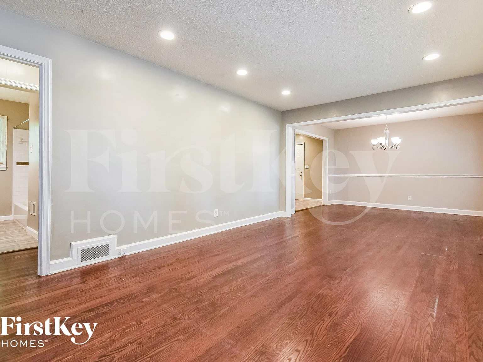 3 bed, 2.0 bath, 1202 sqft, $1,995 — Photo 4
