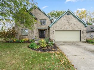 1612 Wimbledon Dr, Fairborn, OH 45324