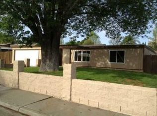 1104 Hoover St, Escondido, CA 92027