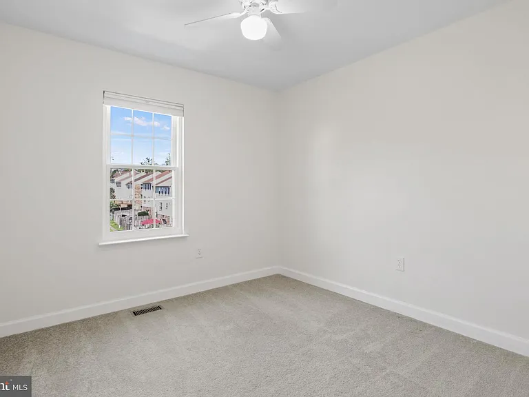 3146 Valentino Ct — Photo 17