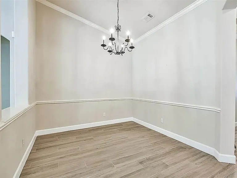Formal Dining