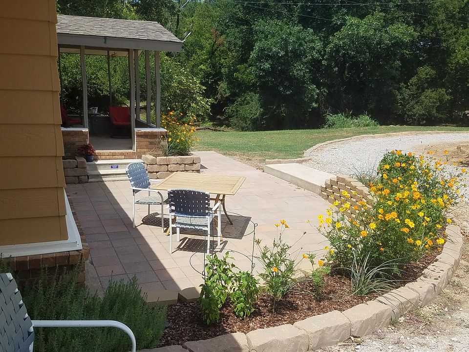 Front patio looking North