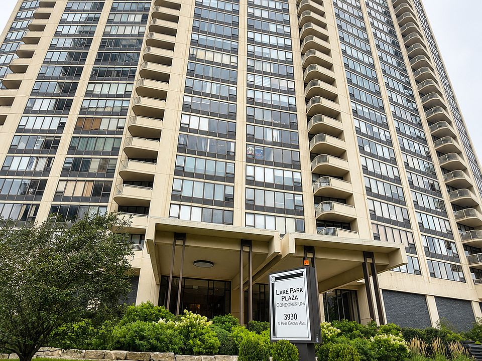 1st image of 3930 N Pine Grove Ave APT 2407