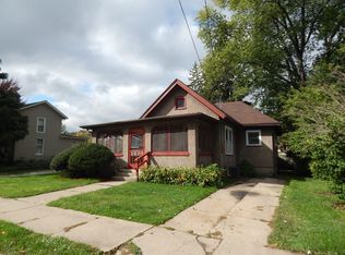 623 Chambers St, Ottawa, IL 61350