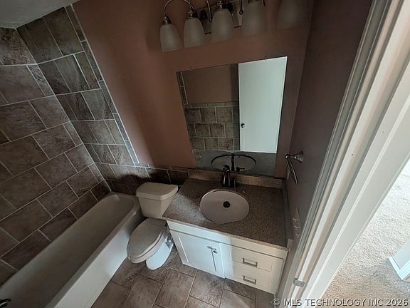 5th image of 522 Highland Dr