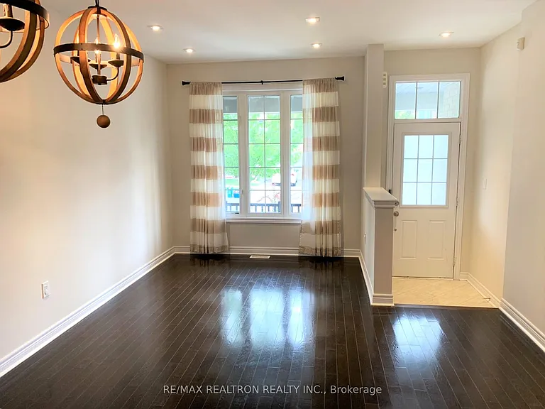 10 James Glover Dr — Photo 3