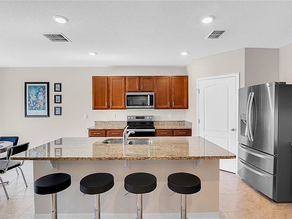 3rd image of 204 INMAN BOULEVARD