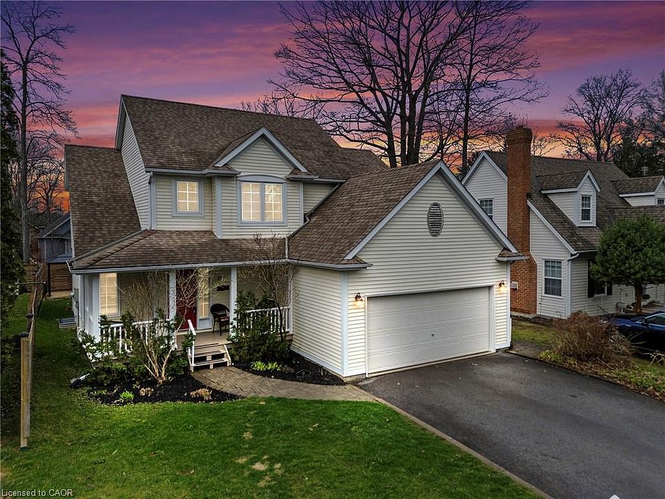 1st image of 12 Oak Dr