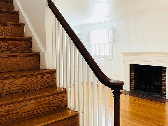 Entrance staircase