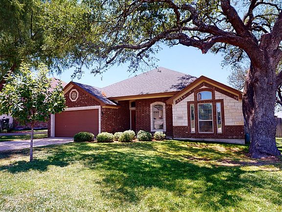 2nd image of 2529 Boxwood Dr