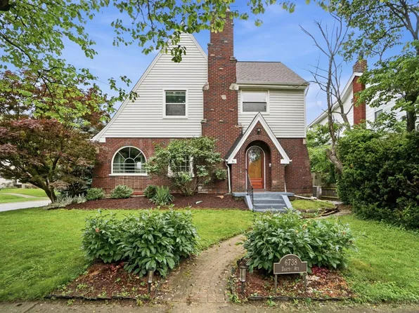 6738 Dante Ave, Cincinnati, OH 45213