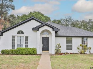 17361 Cory Ray Ln, Lindale, TX 75771