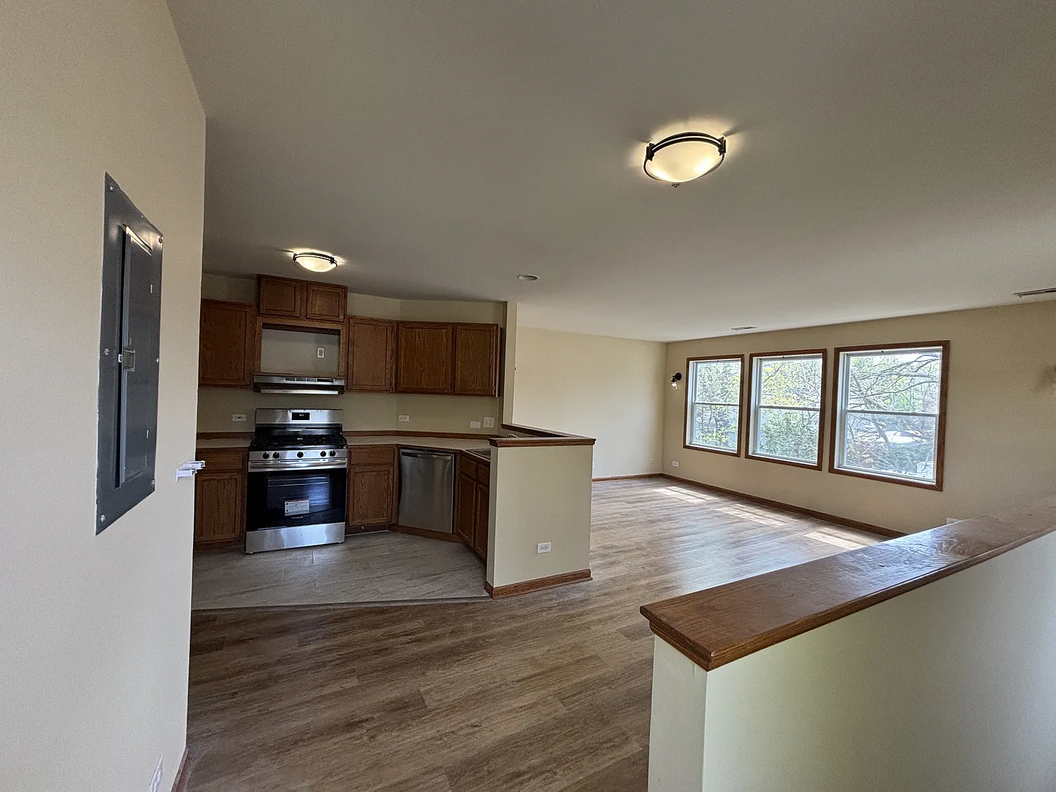 181 N Main St — Photo 1
