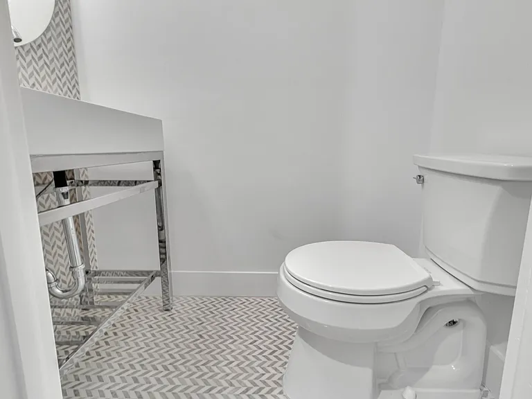 2806 N 46th Ave #D334 — Photo 14