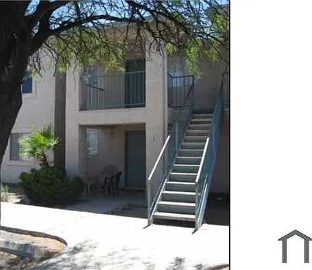 1311 N Gila St #4 — Photo 2