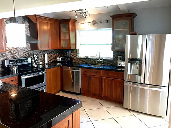 Kitchen with Island