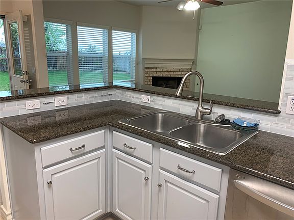 5th image of 20825 Silverbell Ln