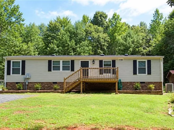 1419 Howard Auman Rd, Asheboro, NC 27205